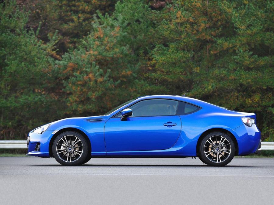  Subaru BRZ 2.0S 2012 года  (фото 13 из 20)